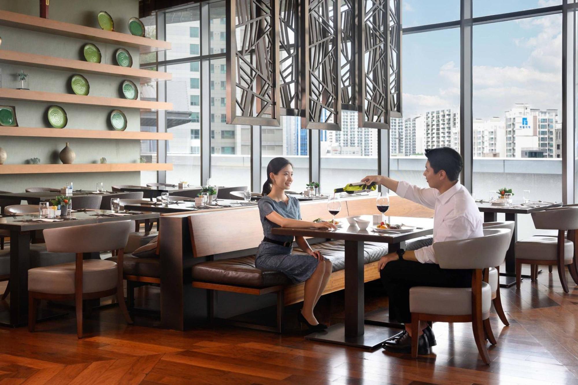Courtyard By Marriott Seoul Times Square Seul Exterior foto
